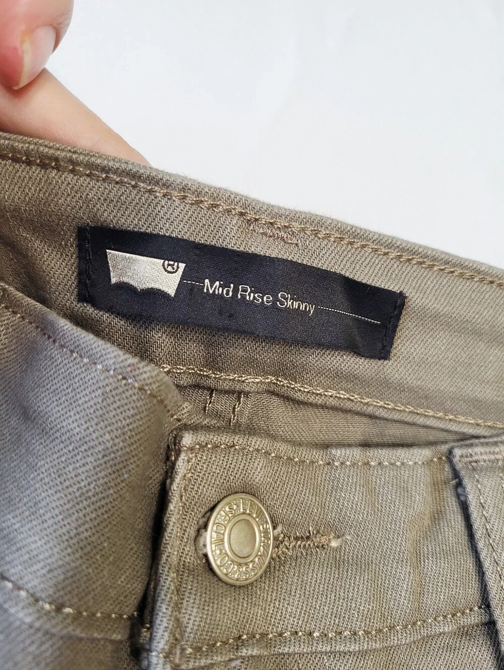 Levi Straus Women's Tan Mid Rise Skinny Stretch Denim Jeans Size 10M W30/L32